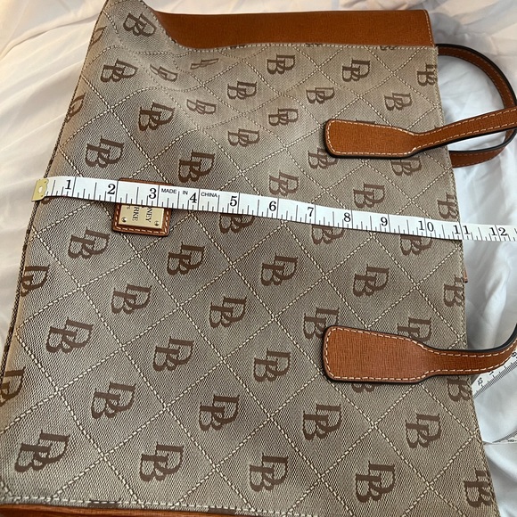 Dooney & Bourke Signature Ashton Tote - Picture 15 of 16
